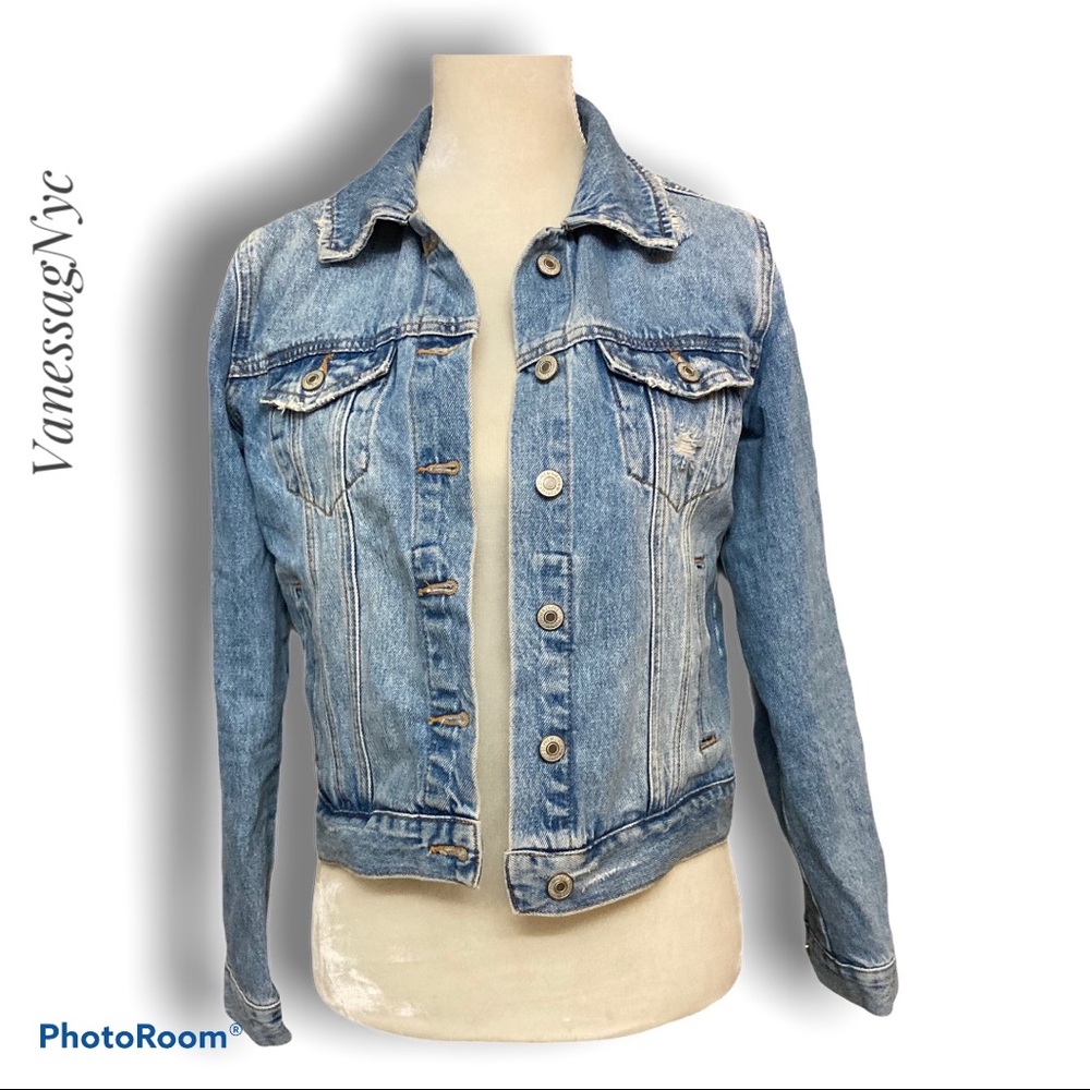 Forever 21 Distressed Denim Jean Jacket Sz Small